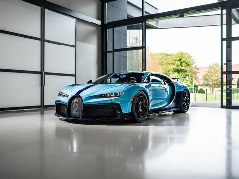 Used 2023 Bugatti Chiron Pur Sport AWD/4WD image 3