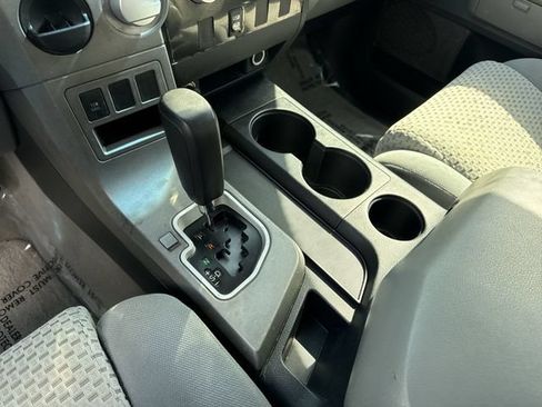 Used 2010 Toyota Tundra 2WD Double Cab image 19
