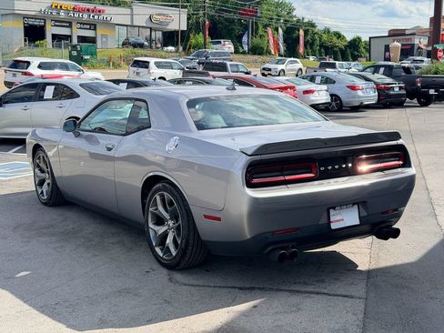 Used 2017 Dodge Challenger SXT Plus RWD image 4