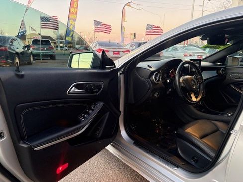 Used 2015 Mercedes-Benz CLA 250 4MATIC image 61