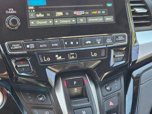Used 2023 Honda Odyssey Touring image 29