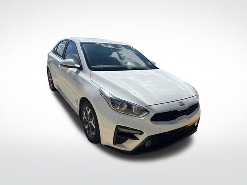 Used 2019 Kia Forte LXS FWD image 2