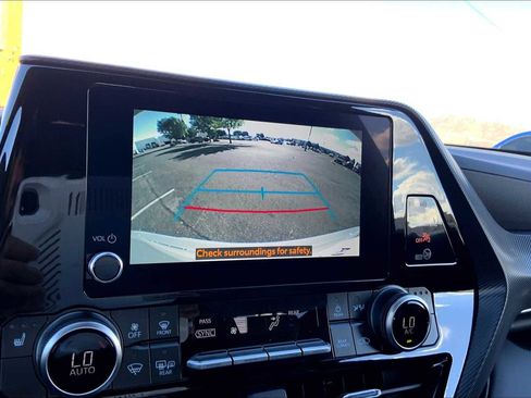 Certified 2025 Toyota Highlander XSE image 25