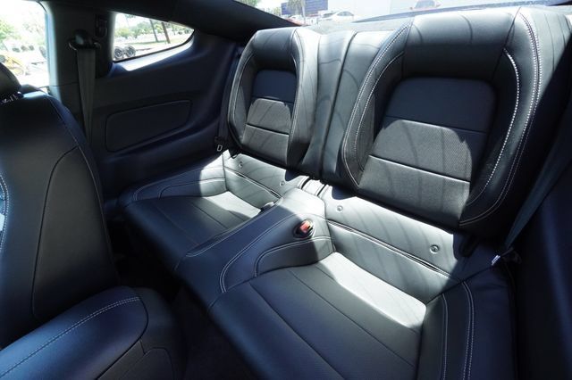 Used 2022 Ford Mustang Shelby GT500 w/ Technology Package RWD image 19