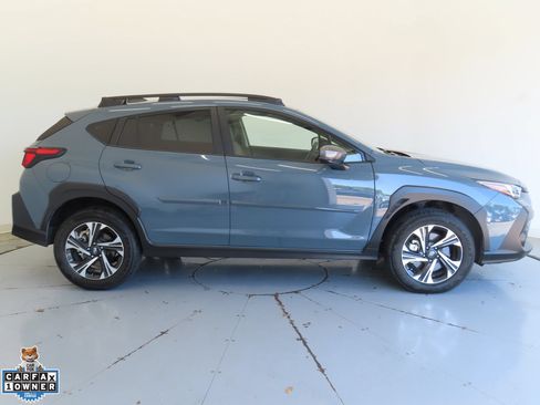 Used 2024 Subaru Crosstrek 2.0i Premium AWD/4WD image 2