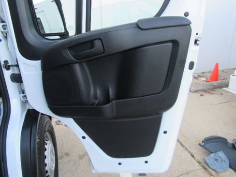 Used 2024 RAM ProMaster 2500 w/ Safety Group image 23