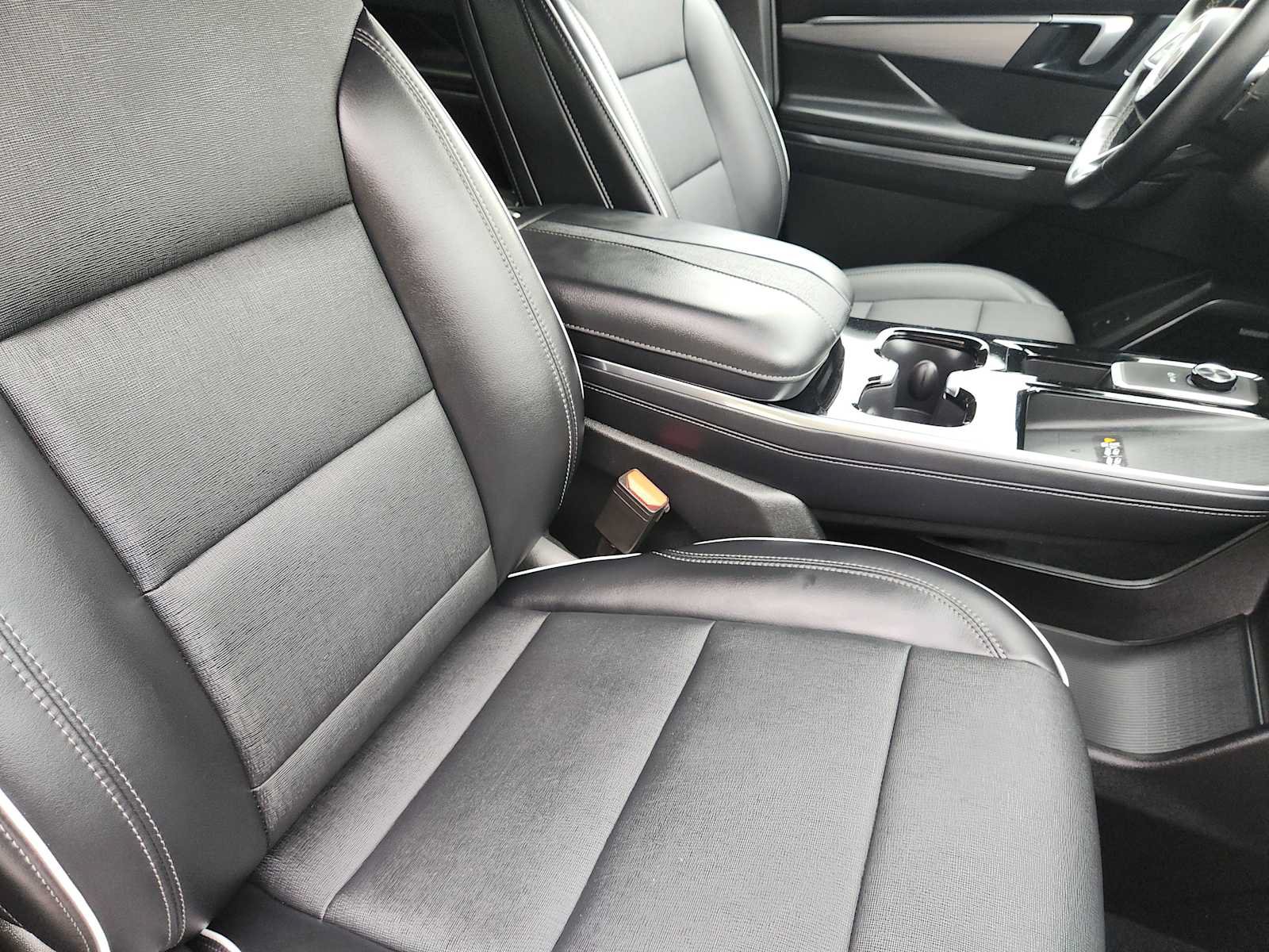Certified 2026 Buick Enclave Preferred FWD image 15