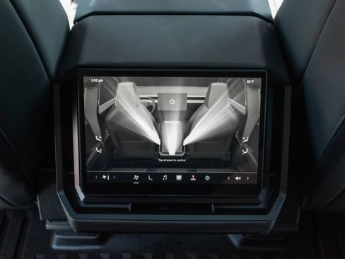 Used 2025 Tesla Cybertruck AWD Crew Cab image 35