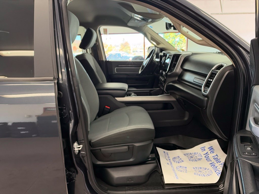 Used 2019 RAM 3500 Big Horn AWD/4WD image 28