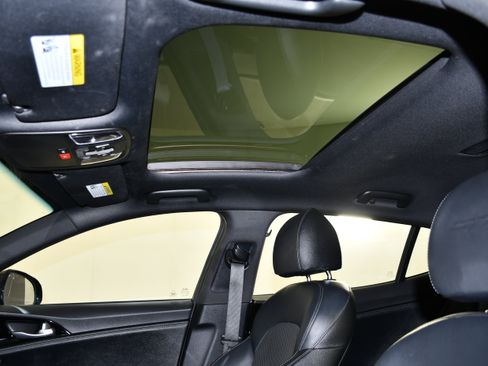 Used 2023 Kia Stinger GT-Line w/ Sun & Sound Package AWD/4WD image 39