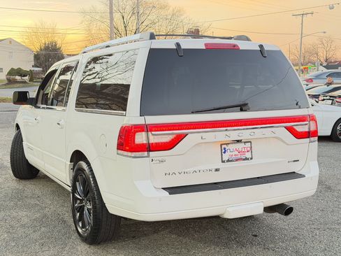 Used 2015 Lincoln Navigator L 4WD image 86