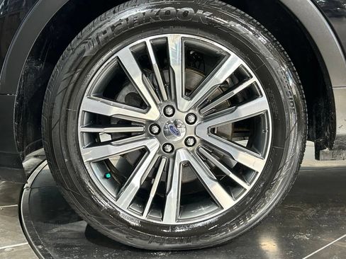 Used 2017 Ford Explorer Platinum AWD/4WD image 27
