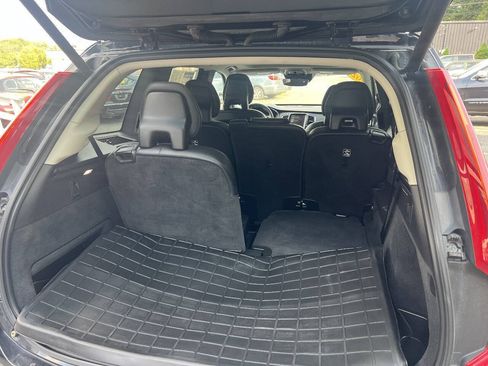Used 2020 Volvo XC90 T6 Momentum AWD/4WD image 20