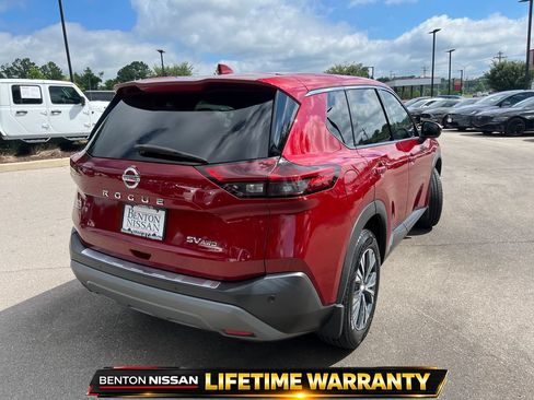 Used 2021 Nissan Rogue SV AWD/4WD image 8
