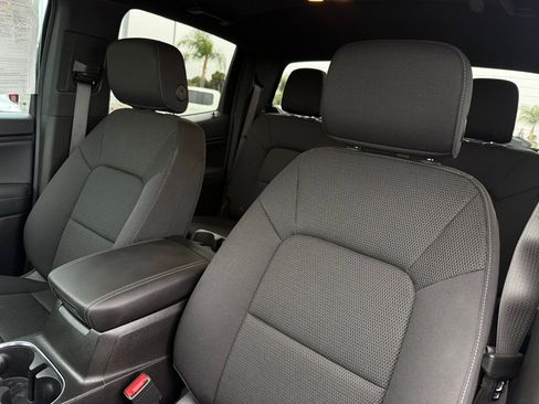 Used 2025 GMC Canyon Elevation image 16