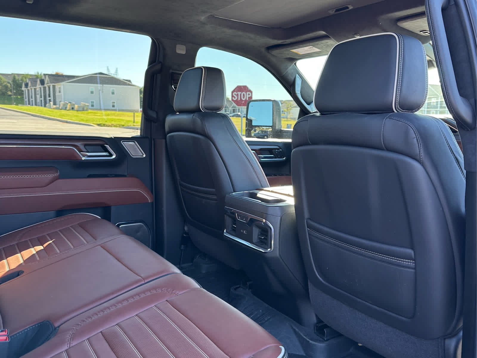 Used 2024 GMC Sierra 2500 Denali Ultimate w/ Snow Plow Prep/Camper Package AWD/4WD image 19
