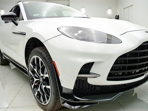 Used 2023 Aston Martin DBX 707 AWD/4WD image 16