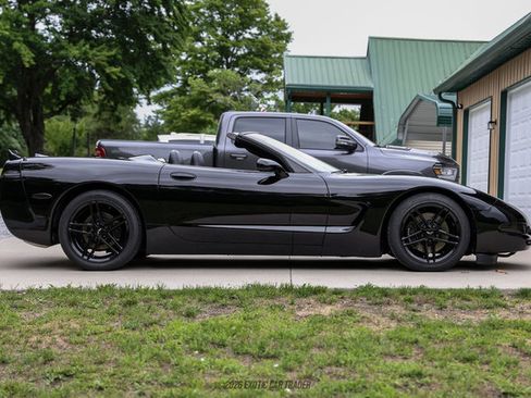 Used 2003 Chevrolet Corvette Convertible w/ Preferred Equipment Group1 RWD image 9