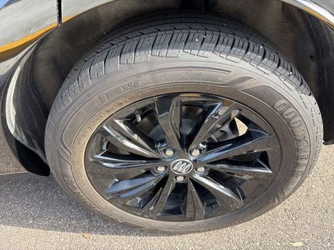 Used 2024 Buick Envista Sport Touring w/ Convenience I Package FWD image 12