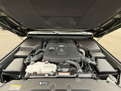 Used 2024 Lexus GX 550 image 30