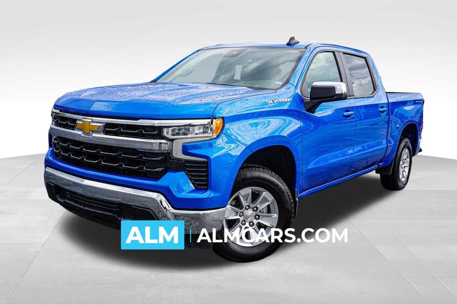 Used 2025 Chevrolet Silverado 1500 LT RWD image 1