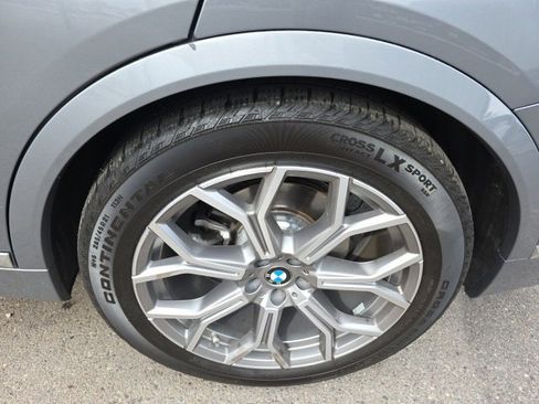 Used 2025 BMW X7 xDrive40i image 16