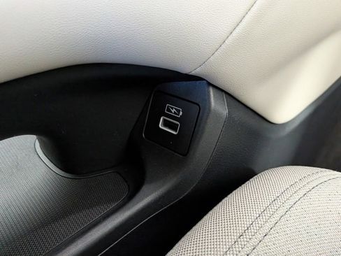 Used 2023 Honda HR-V LX image 7