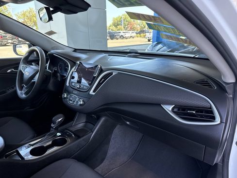 Used 2023 Chevrolet Malibu LS FWD image 25