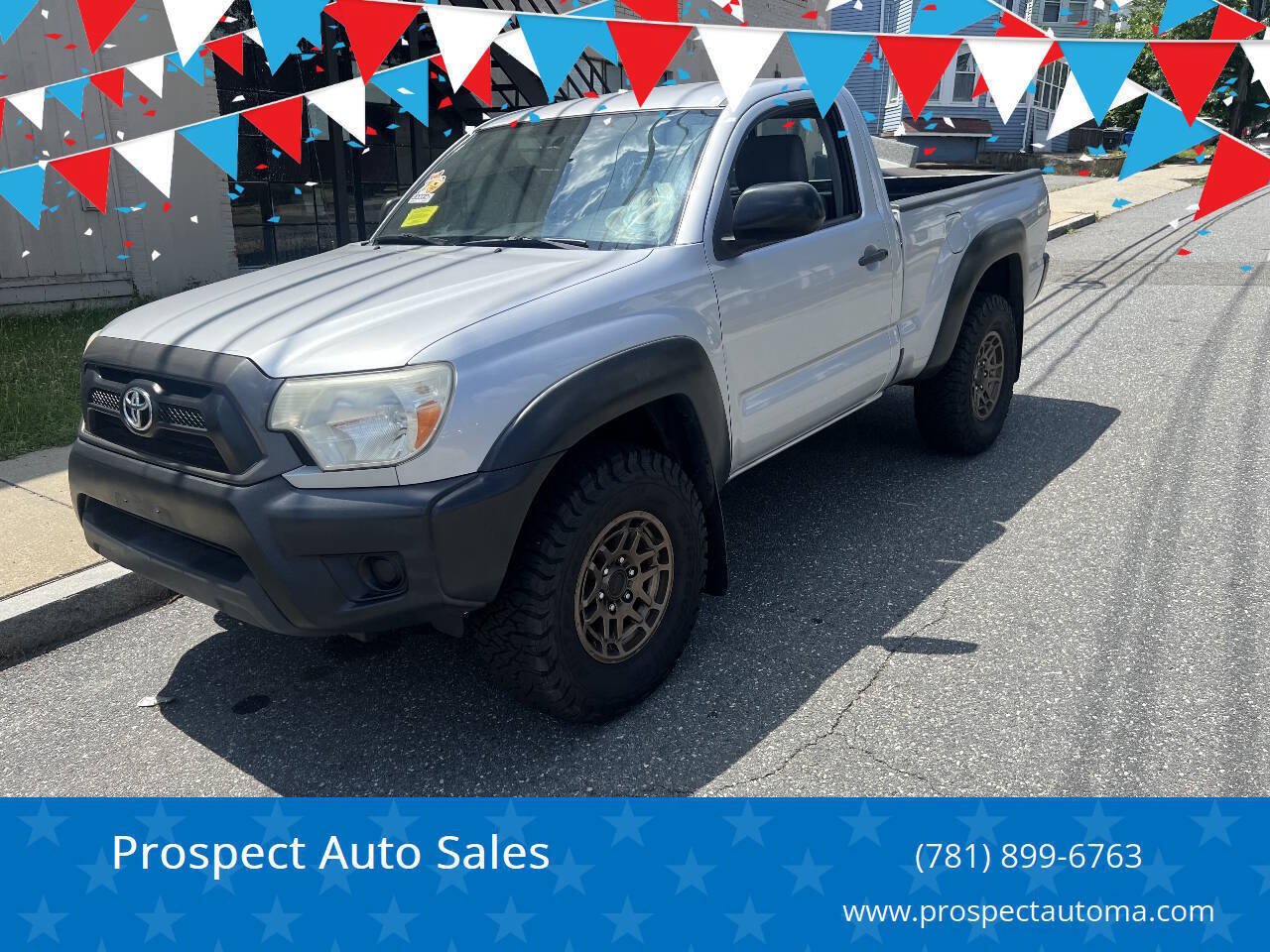 Used 2012 Toyota Tacoma 4x4 Regular Cab image 1