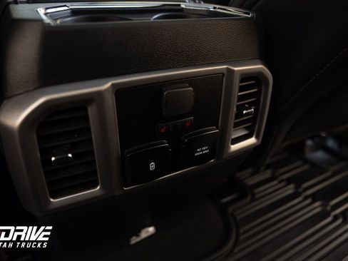 Used 2022 Ford F350 Platinum image 25