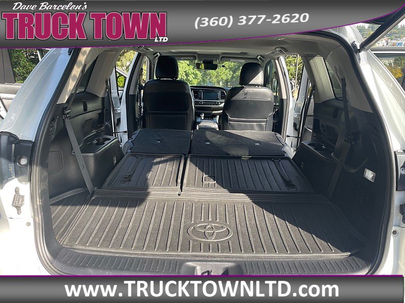 Used 2018 Toyota Highlander XLE AWD/4WD image 13