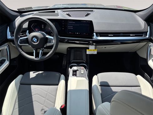 New 2026 BMW X1 xDrive28i w/ Technology Package image 10
