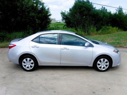 Used 2014 Toyota Corolla LE image 4
