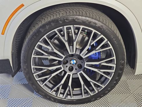 Used 2025 BMW X5 sDrive40i w/ M Sport Package RWD image 10