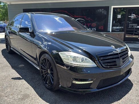 Used 2011 Mercedes-Benz S 550 4MATIC image 3