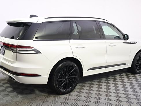 New 2026 Lincoln Aviator Reserve w/ Jet Appearance Package AWD/4WD image 7