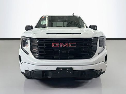 Used 2024 GMC Sierra 1500 Elevation w/ Elevation Premium Package AWD/4WD image 2