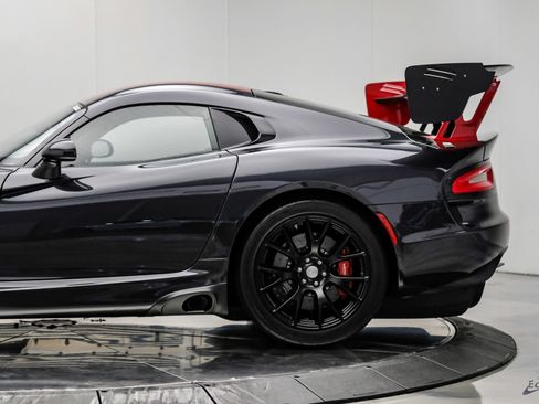 Used 2017 Dodge Viper ACR w/ Extreme Aero Package RWD image 11