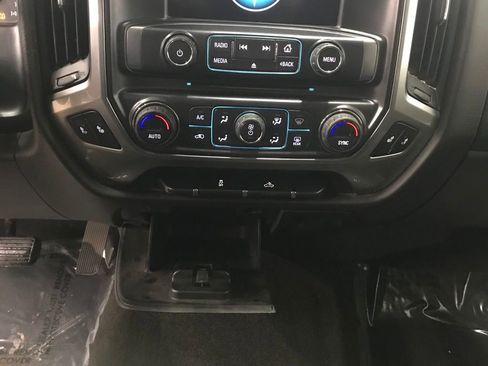 Used 2018 Chevrolet Silverado 1500 LT w/ All Star Edition image 20