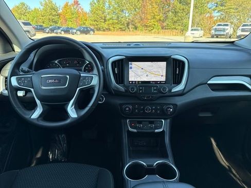 Used 2022 GMC Terrain SLE w/ Driver Convenience Package image 12