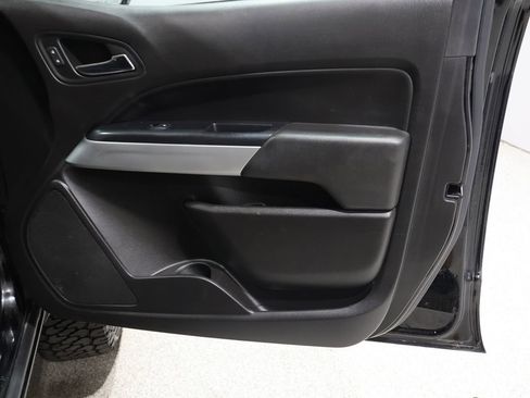 Used 2018 Chevrolet Colorado ZR2 w/ ZR2 Midnight Special Edition image 26