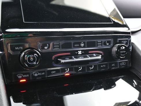 New 2025 Jeep Grand Cherokee Altitude RWD image 22