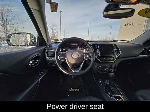 Used 2019 Jeep Cherokee Limited image 17