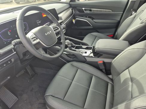 New 2025 Kia Telluride EX image 10