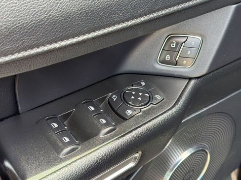 Used 2020 Ford Expedition XLT w/ Equipment Group 202A AWD/4WD image 20