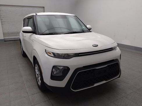 Used 2020 Kia Soul LX FWD image 14