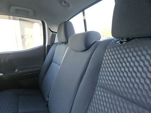 Used 2023 Toyota Tacoma 4x4 Double Cab image 10