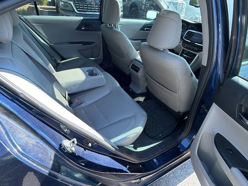 Used 2016 Honda Accord EX-L image 21