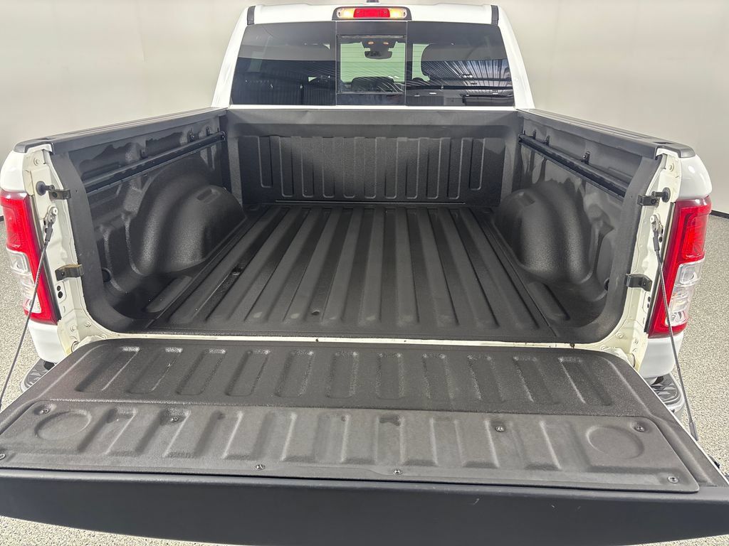 Used 2022 RAM 1500 Big Horn AWD/4WD image 8