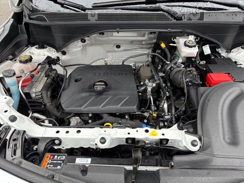 Used 2025 Buick Encore GX Preferred FWD image 32